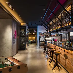 Moxy Honmachi By Marriott Osaka